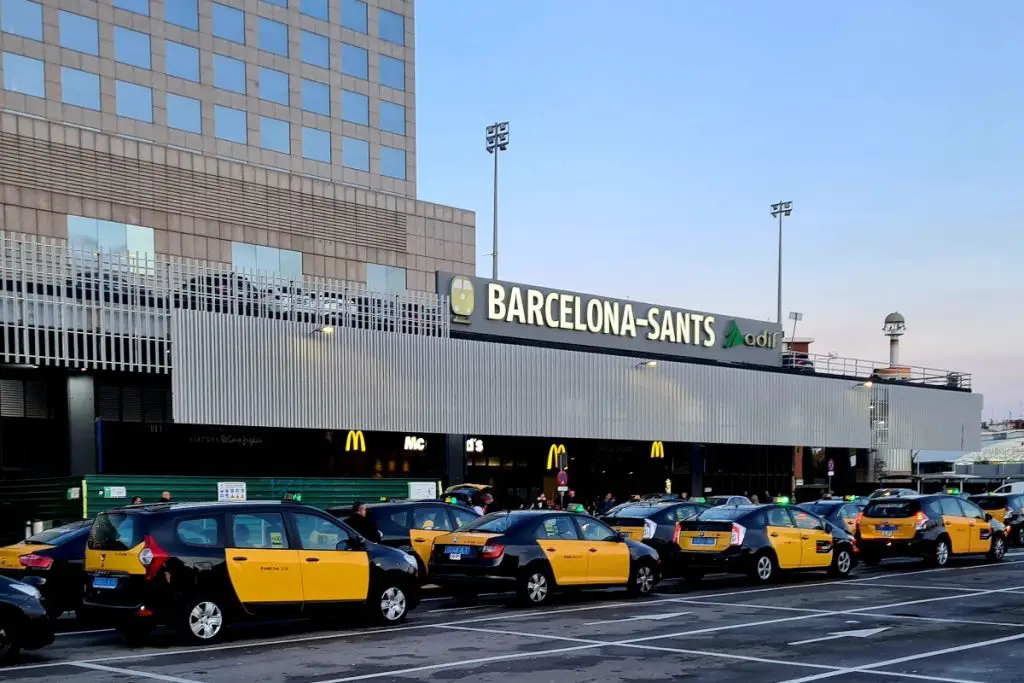 catalan football 2025 - 2026 getting around